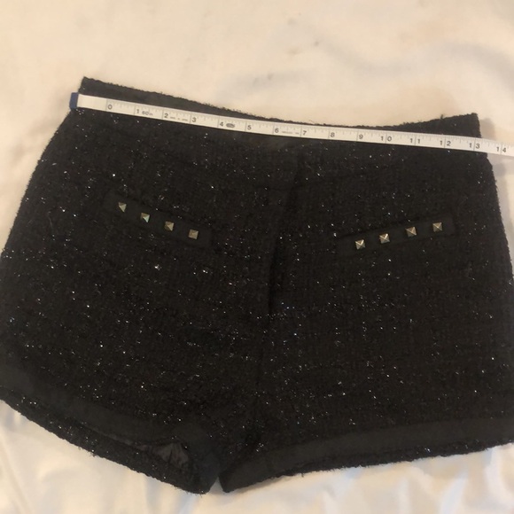 NWOT Leo meets Virgo Tweed Sparkle Thread Shorts Size Medium - Picture 7 of 11
